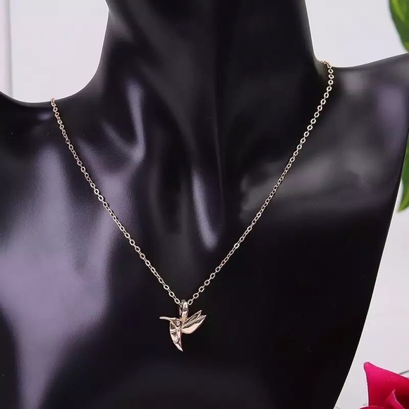 3/$15 🎉Gold plated bird necklace - Picture 7 of 8
